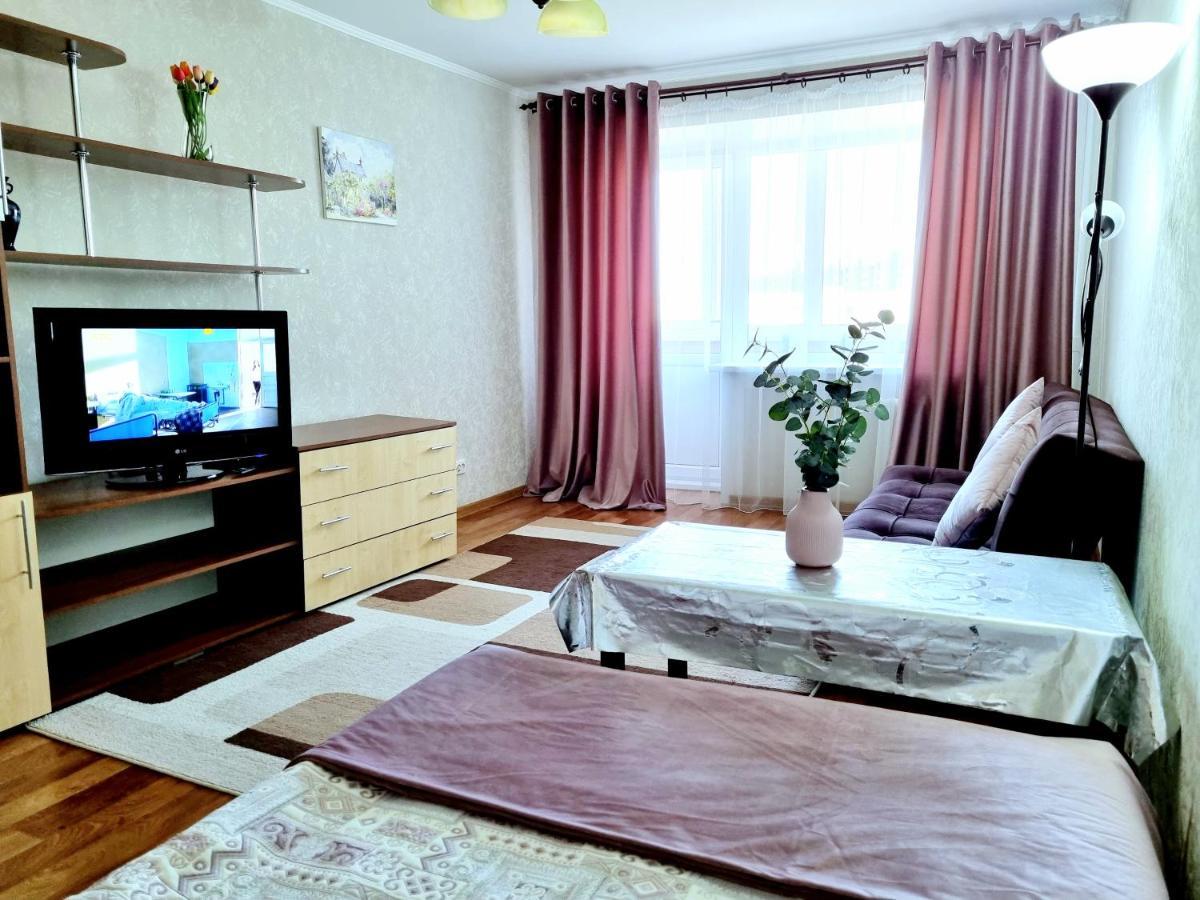 Apartment На Стрелке С Красивым Видом На Иртыш Ustʼ-Kamenogorsk Exterior foto